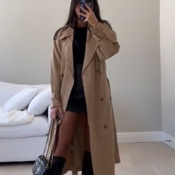 Belted Midi Trenchcoat Winter White